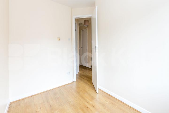 Large reception, 2 double bedroom rooms on a quiet residential street  Bunning Way , Caledonian Road 